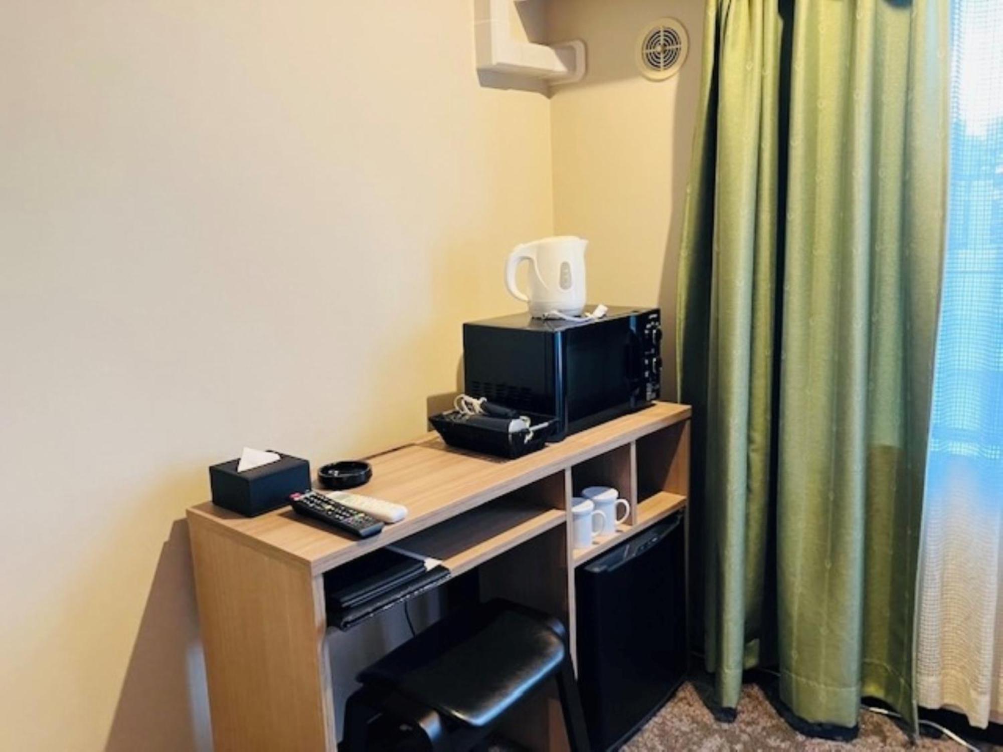 Hotel Livemax Budget Yokohama Kannai Quarto foto